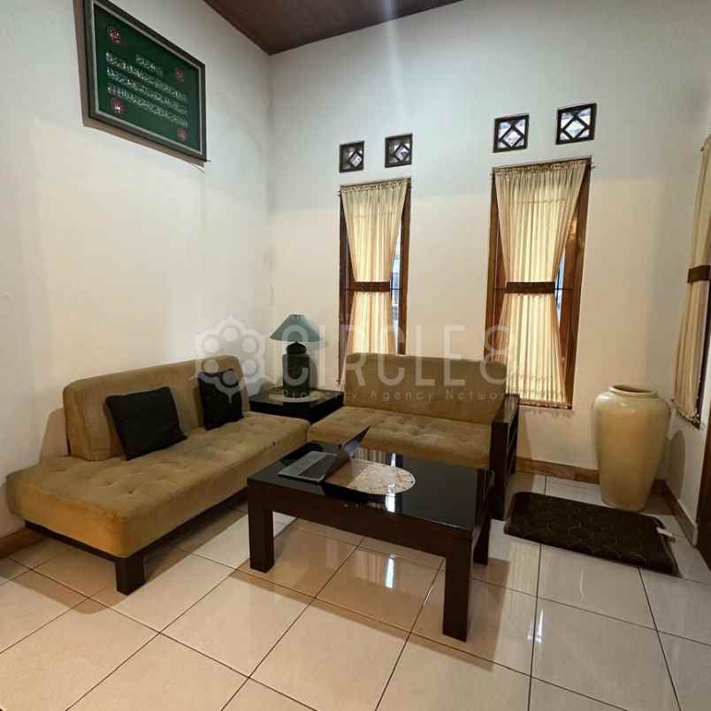 dijual rumah mewah full furnish di arcamanik bandung