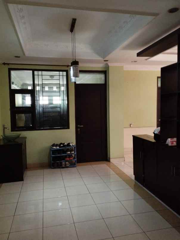 dijual rumah mewah kota baru parahyangan 3 m an