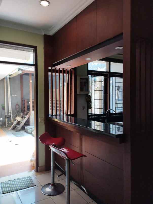 dijual rumah mewah kota baru parahyangan 3 m an