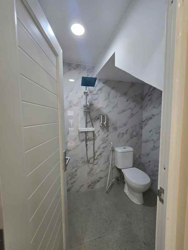 dijual rumah minimalis di harapan indah bekasi