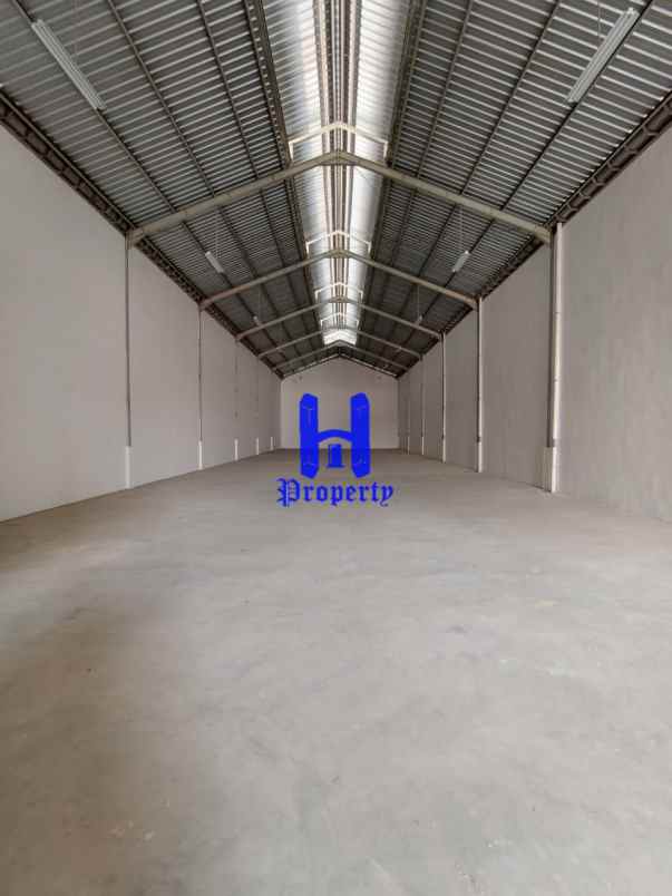 dijual rumah mmtc warehouse 2 jalan