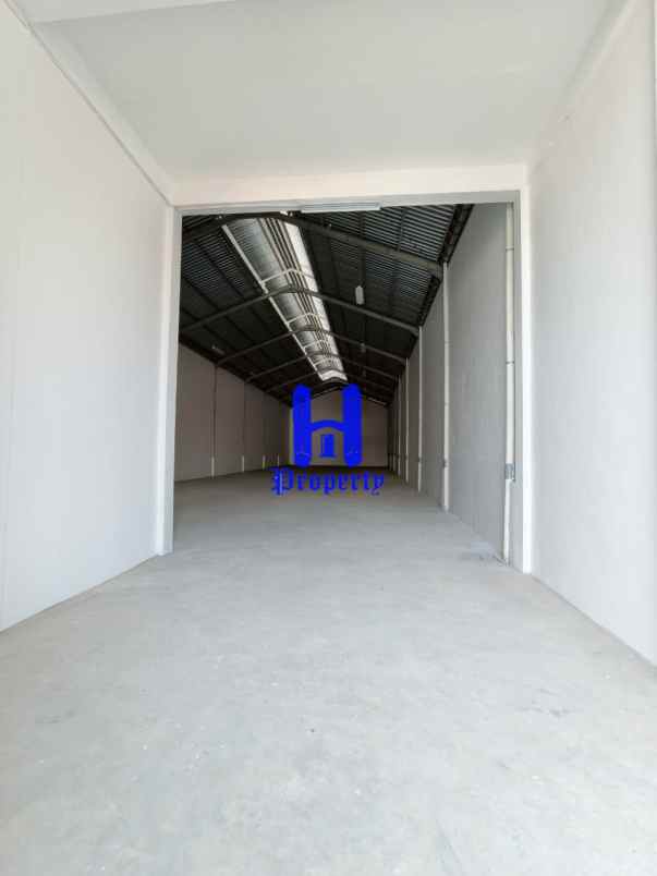dijual rumah mmtc warehouse 2 jalan