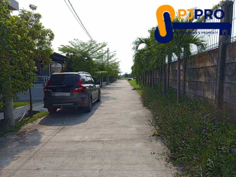 dijual rumah mungil 2unit gandeng di daerah buni bakti