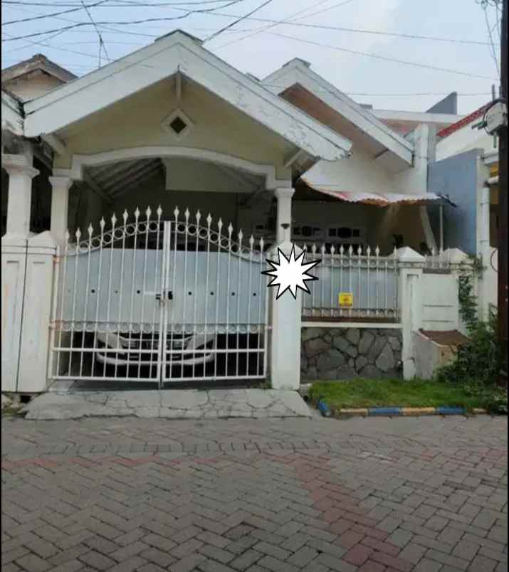 dijual rumah nirwana eksekutif