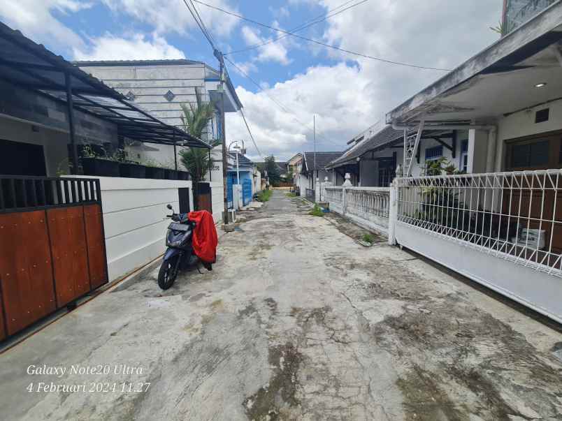 dijual rumah nogotirto