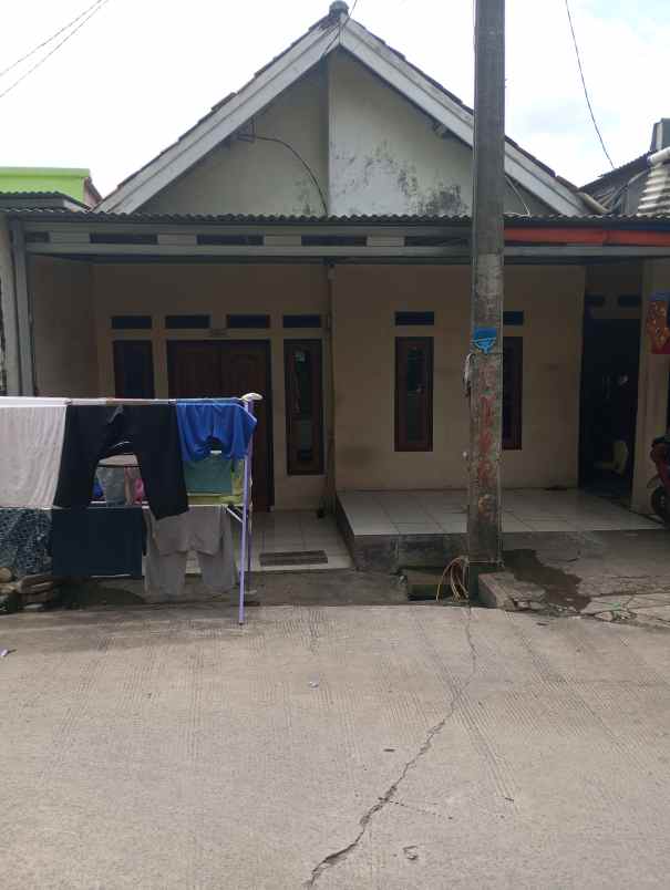 dijual rumah nyaman siap huni di lokasi strategis