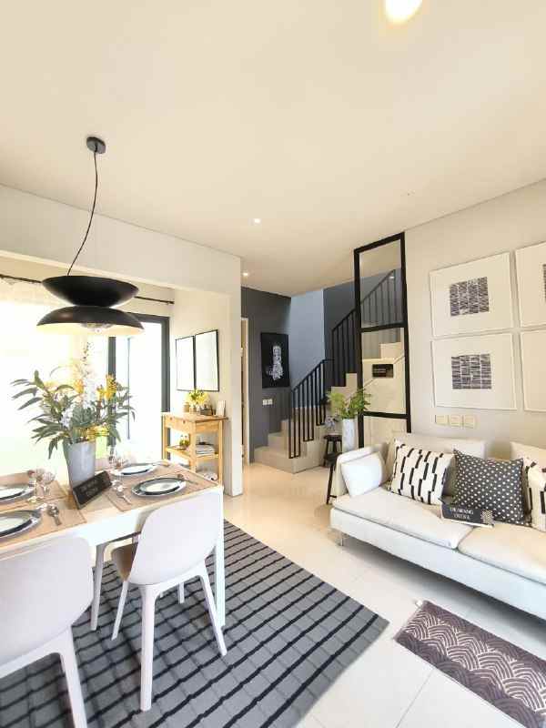 dijual rumah opra city