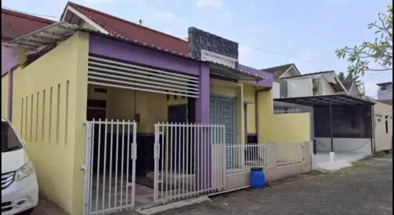 dijual rumah padangsari banyumanik