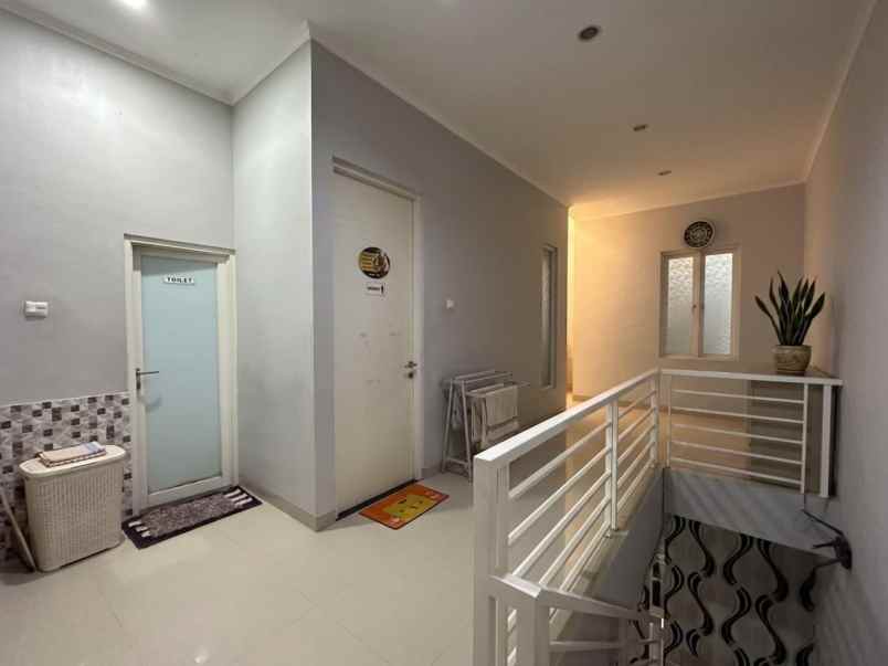 dijual rumah pakuwon city