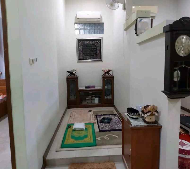 dijual rumah palebon