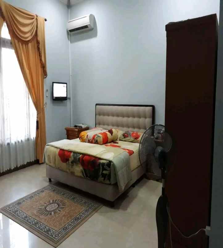 dijual rumah palebon