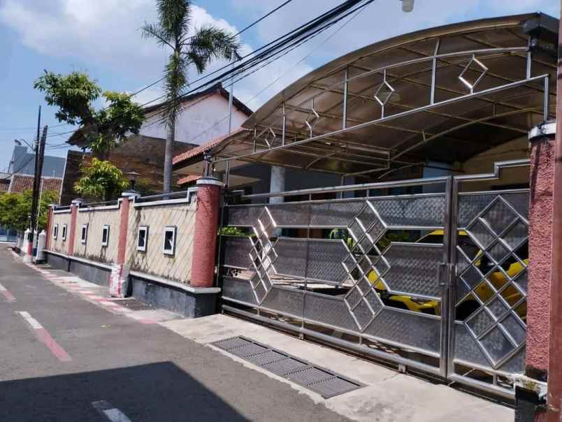 dijual rumah palebon
