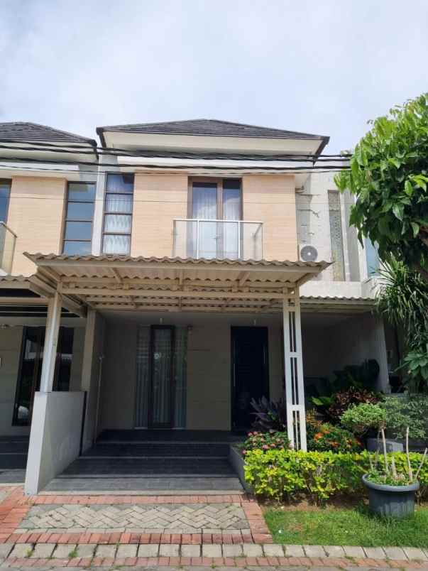 dijual rumah pantai mentari