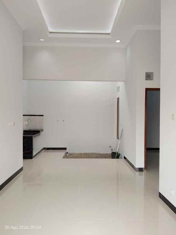 dijual rumah pasar potorono