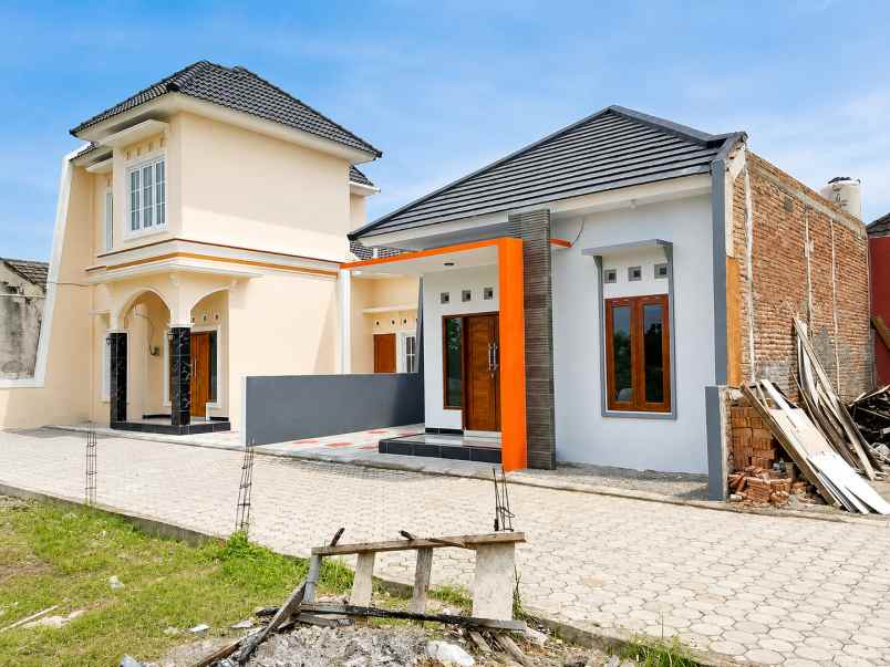dijual rumah pasar potorono