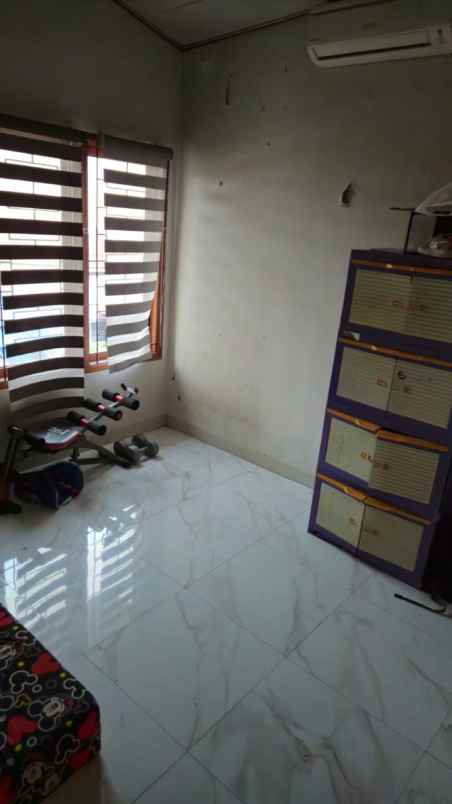 dijual rumah pedurenan mustika jaya
