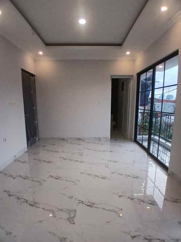 dijual rumah pejaten timur pasar minggu