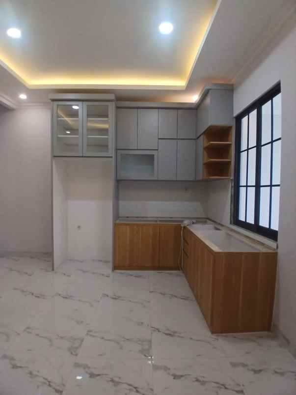 dijual rumah pejaten timur pasar minggu