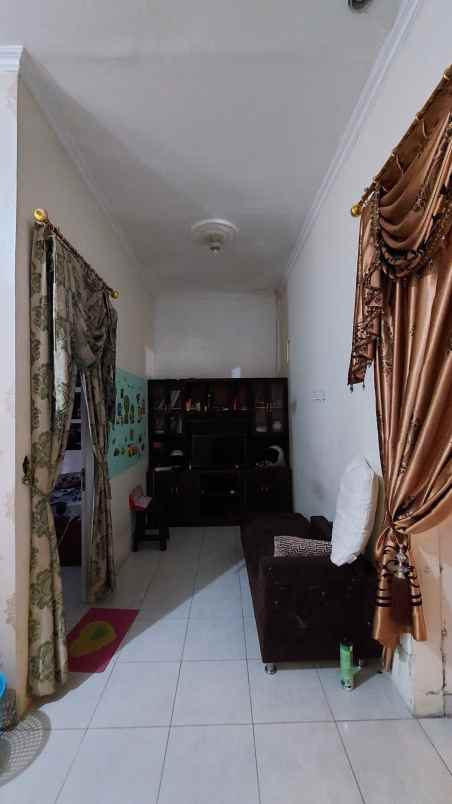 dijual rumah permata tembalang