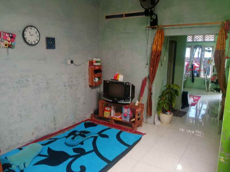 dijual rumah perum usman singawinata