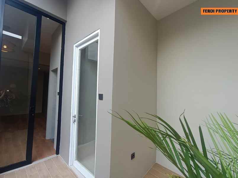 dijual rumah perumahan citra gran cibubur