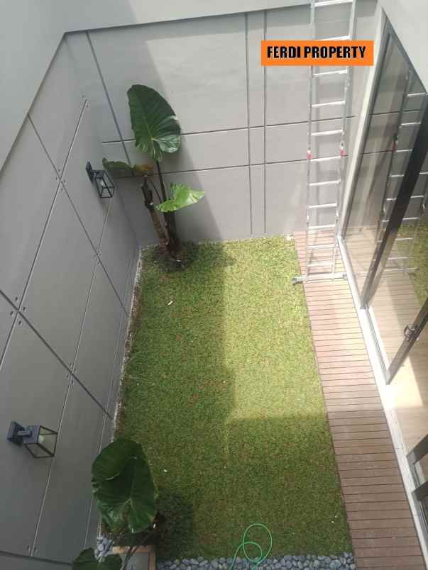 dijual rumah perumahan citra gran cibubur