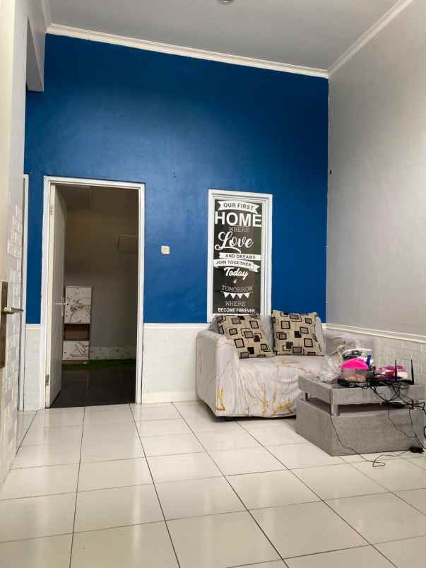 dijual rumah perumahan griya serpong