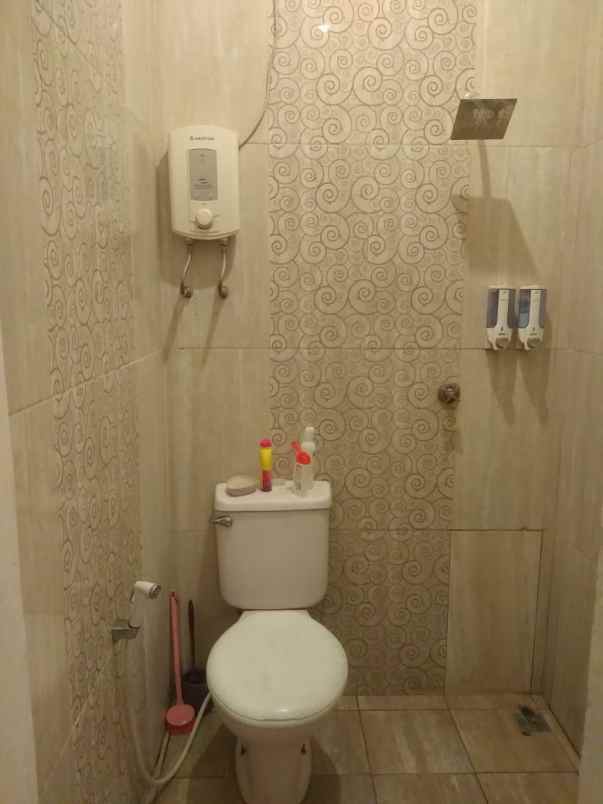 dijual rumah perumahan kemang pratama 2