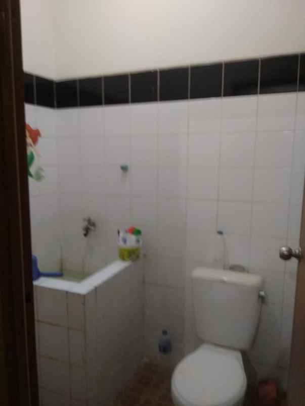 dijual rumah perumahan kemang pratama 2