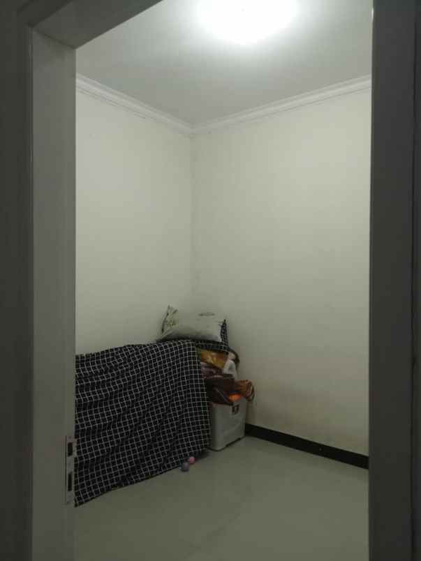 dijual rumah perumahan kiara sari