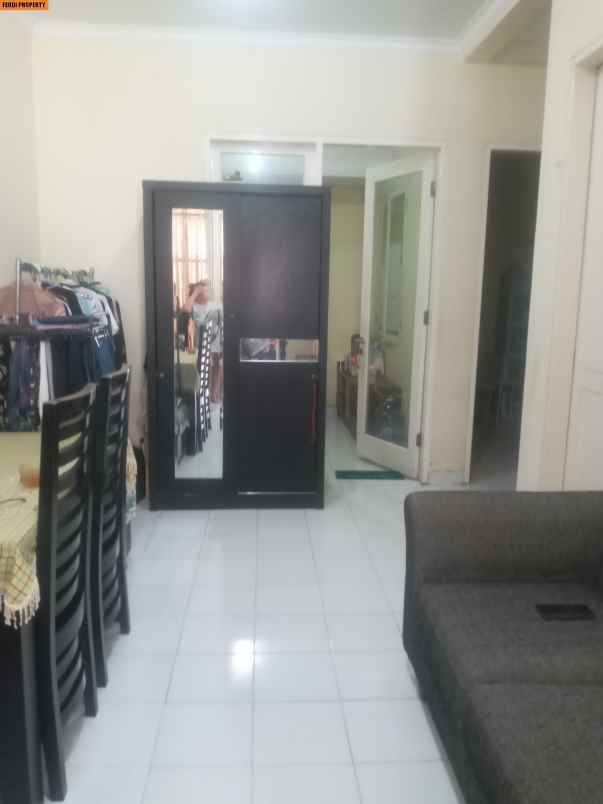 dijual rumah perumahan legenda wisata