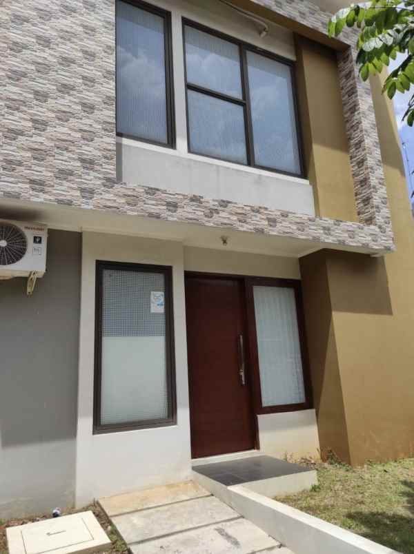 dijual rumah perumahan premier serenity