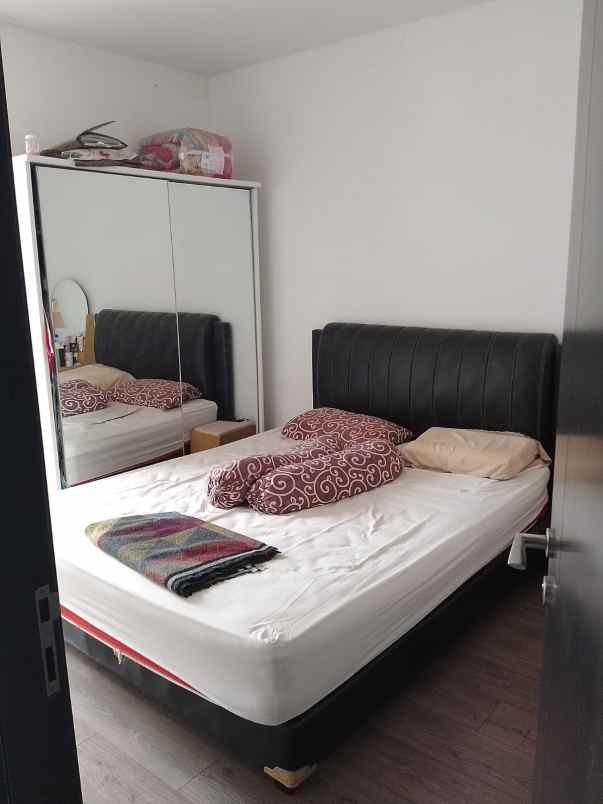 dijual rumah perumahan wisteria metland