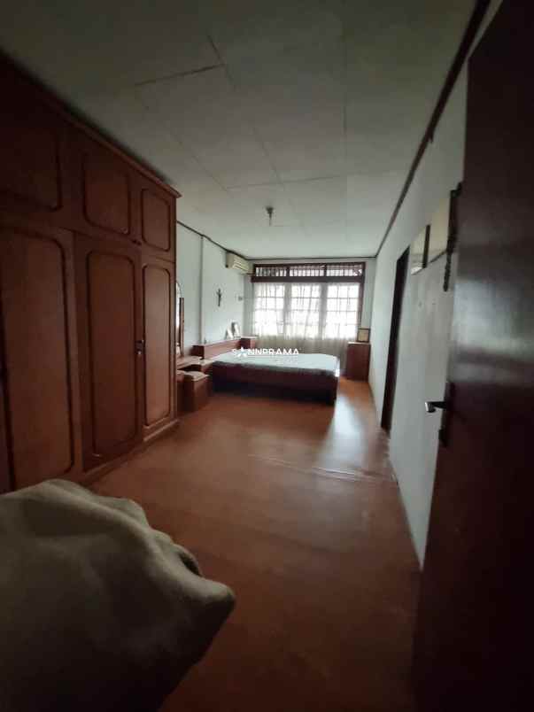dijual rumah perumnas beji