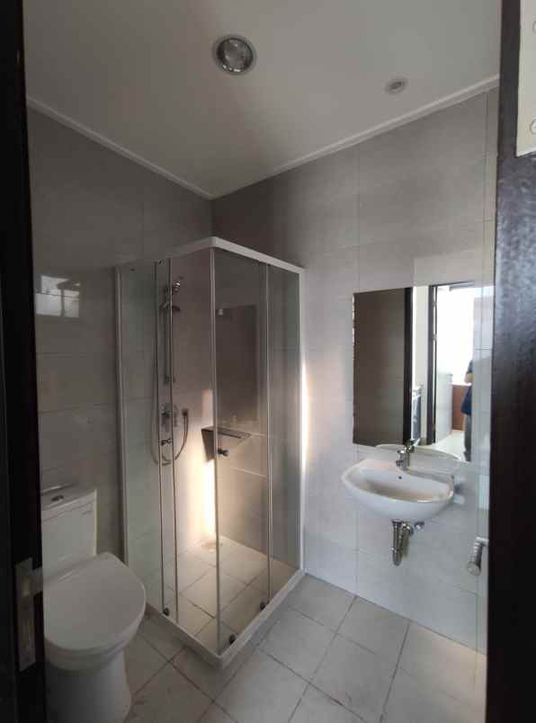 dijual rumah pik 2 cluster california