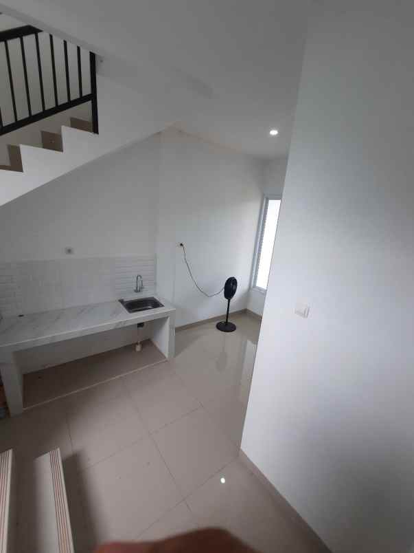 dijual rumah pondok aren tangerang selatan
