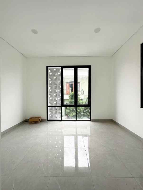 dijual rumah pondok bambu