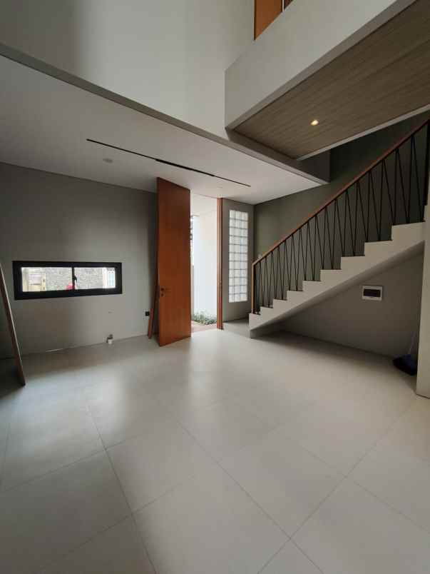 dijual rumah pondok bambu
