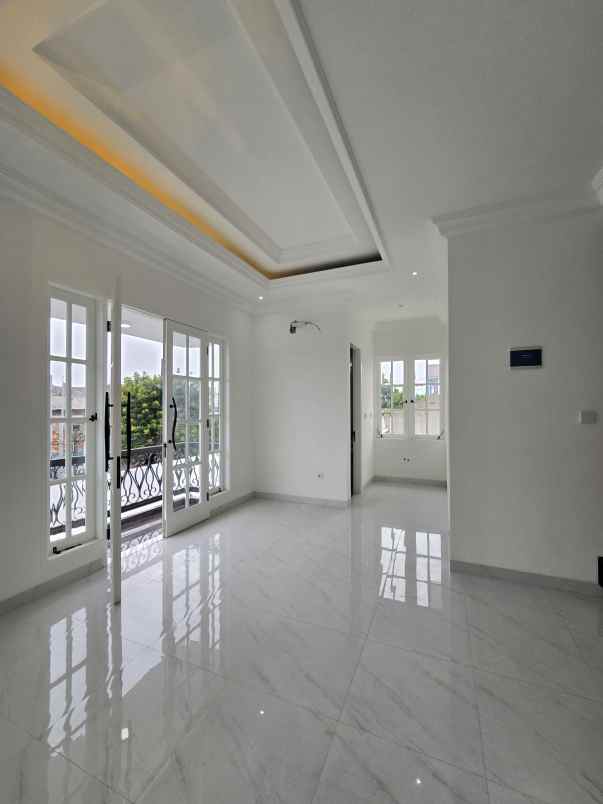 dijual rumah pondok bambu jakarta timur