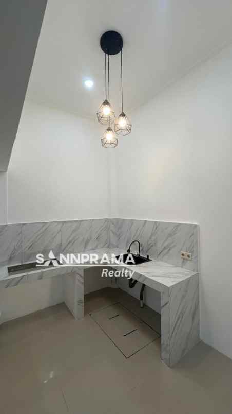 dijual rumah pondok benda