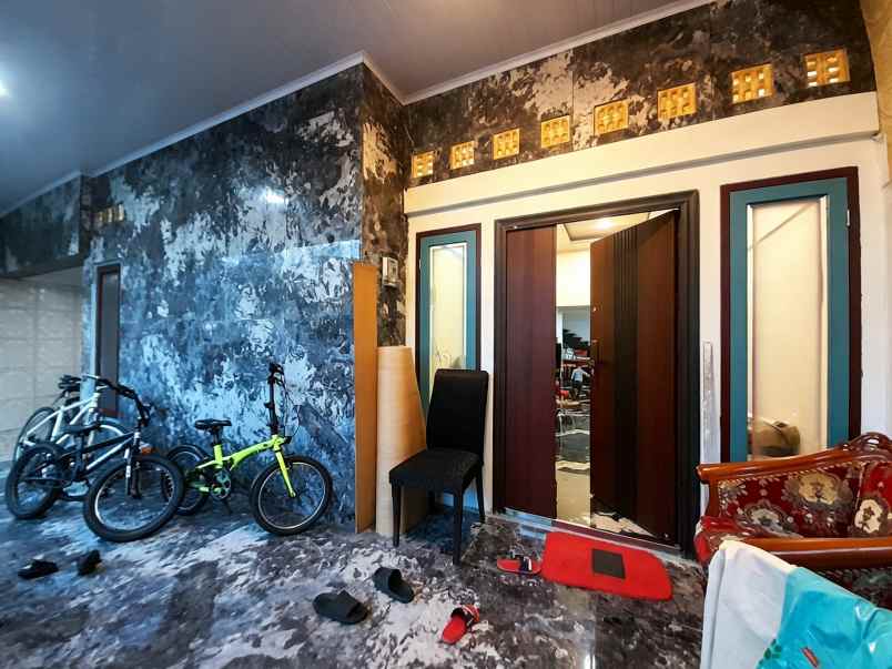 dijual rumah pondok cipta