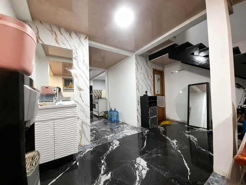 dijual rumah pondok cipta