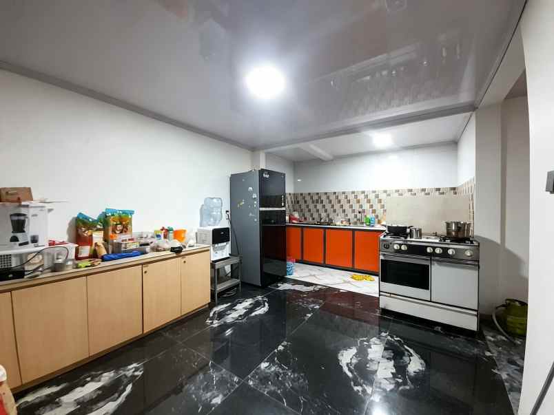 dijual rumah pondok cipta