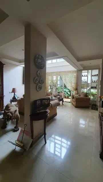 dijual rumah pondok indah