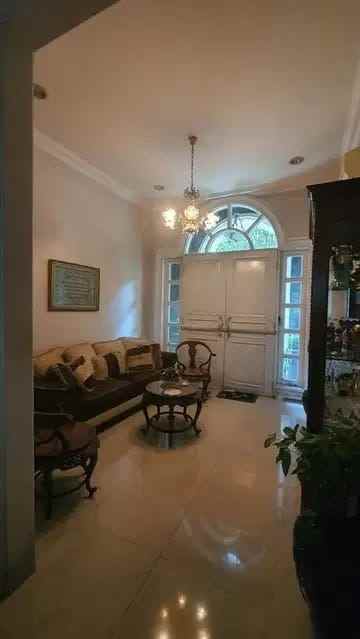 dijual rumah pondok indah