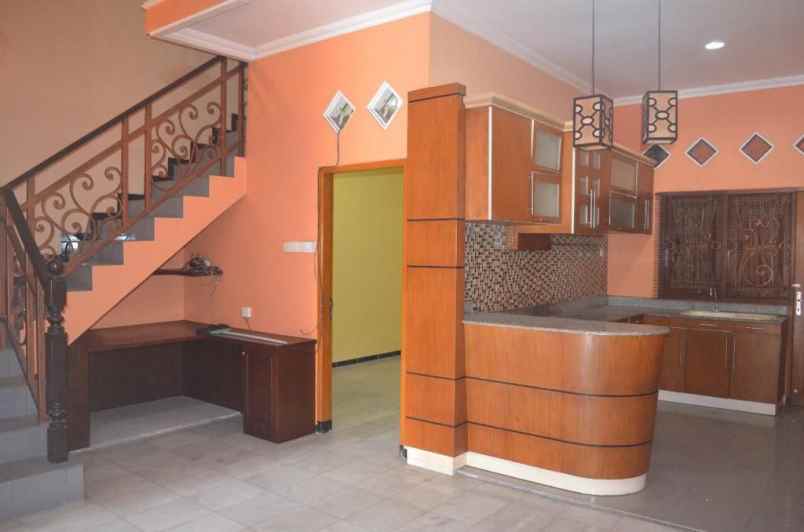 dijual rumah pondok jati