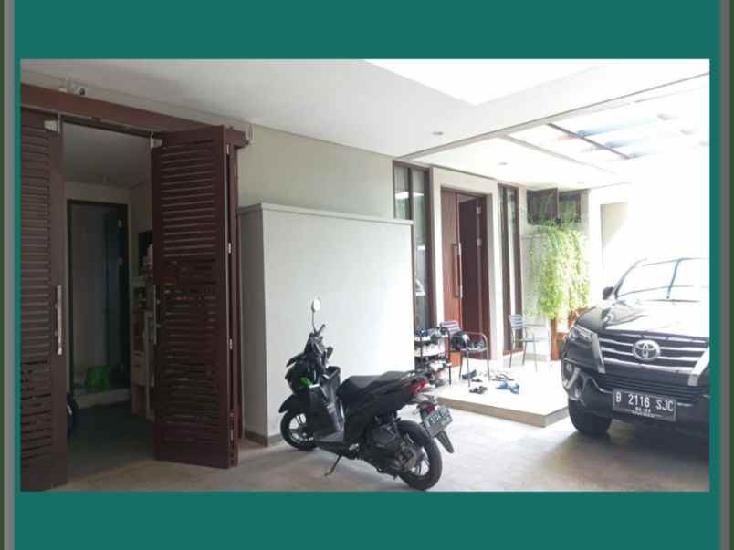 dijual rumah pondok kelapa
