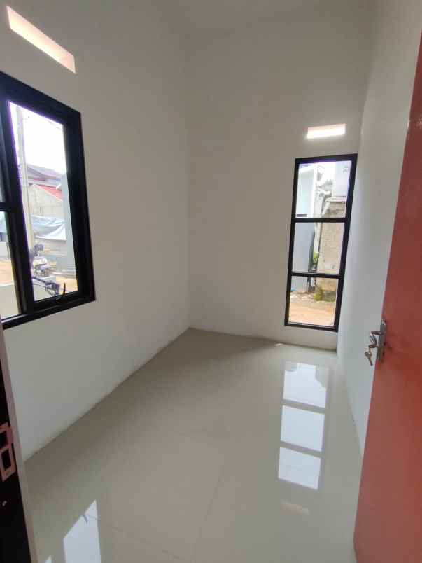 dijual rumah pondok terong cipayung depok