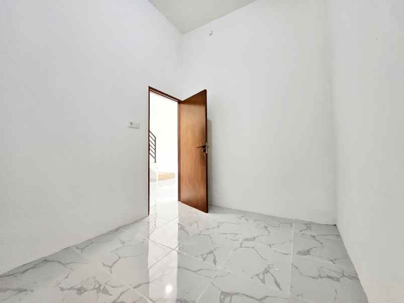 dijual rumah pondok ungu permai