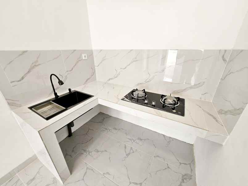 dijual rumah pondok ungu permai